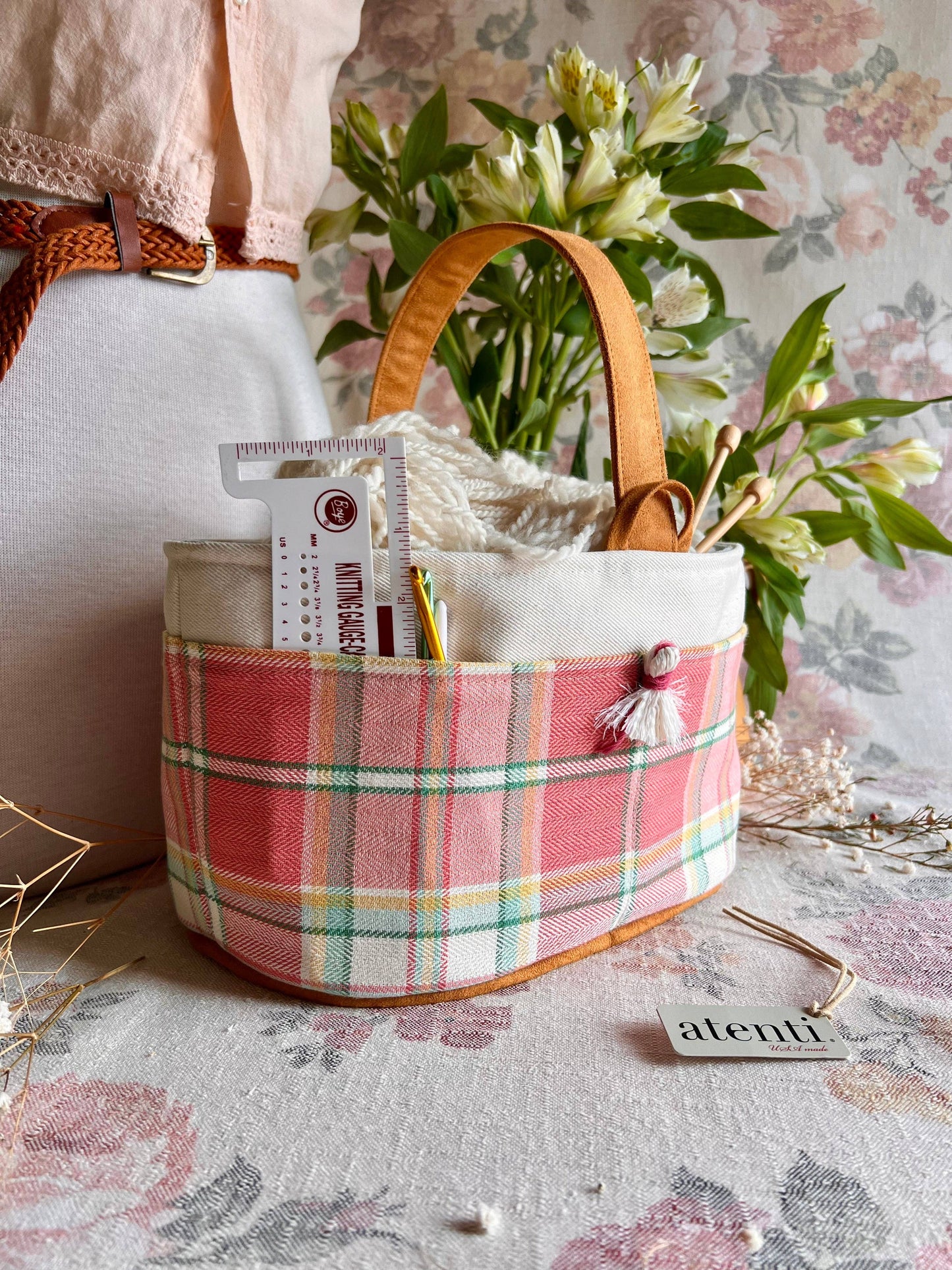 Knitting and Crochet Organizer Project Bag, Bubblegum Caddy