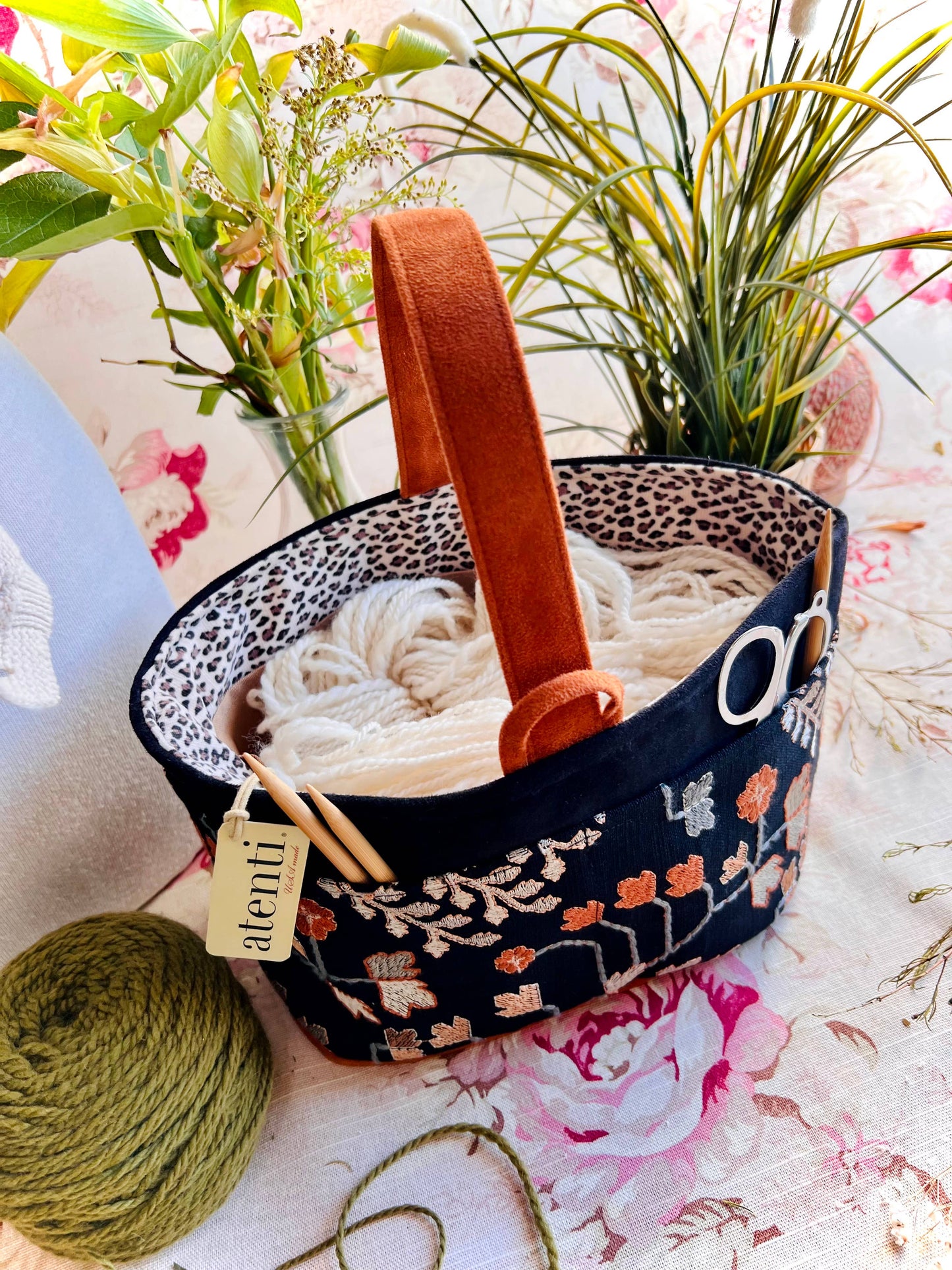 Twinkle Caddy: Knitting and Crochet Organizer Project Bag