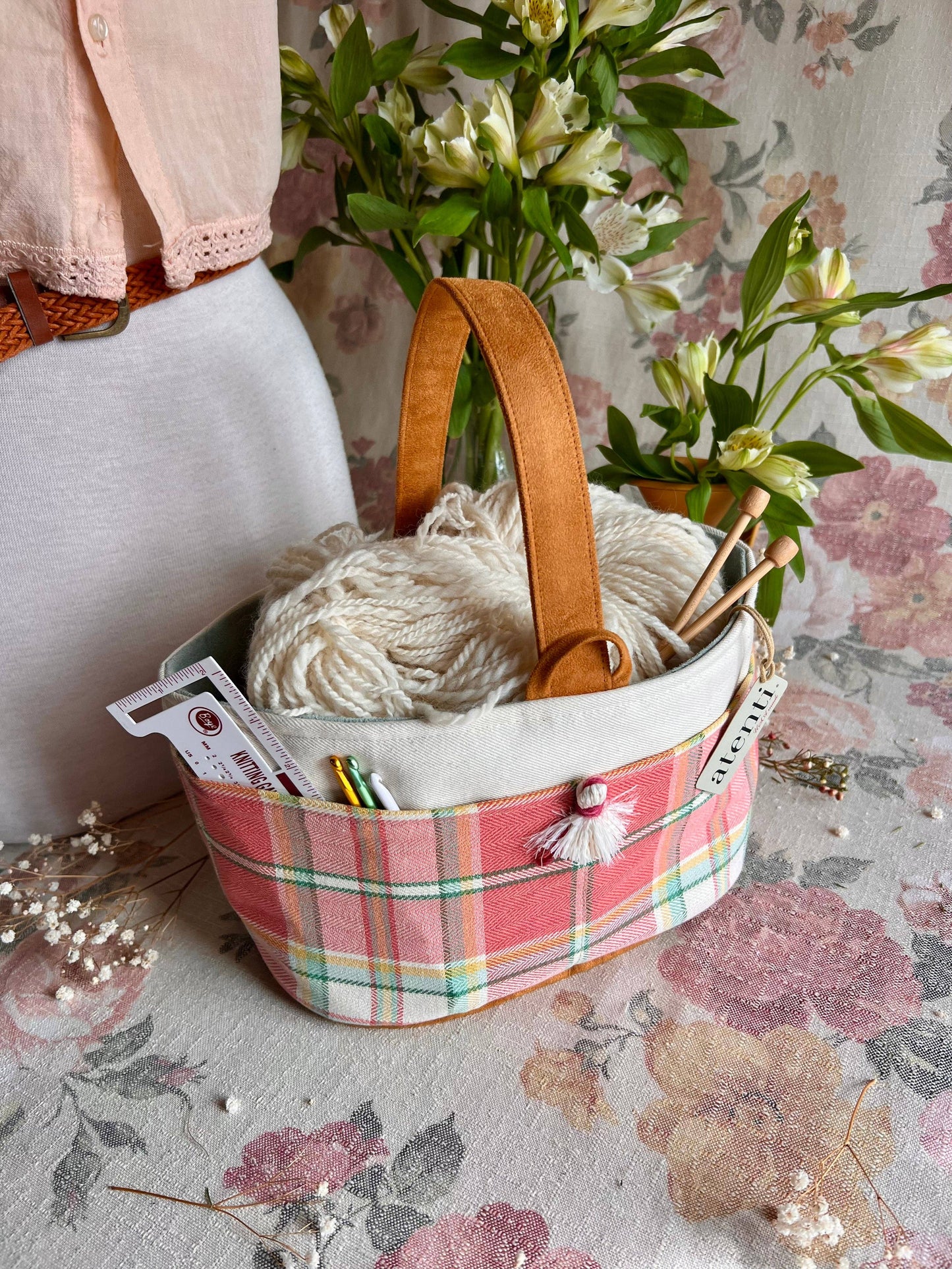 Knitting and Crochet Organizer Project Bag, Bubblegum Caddy