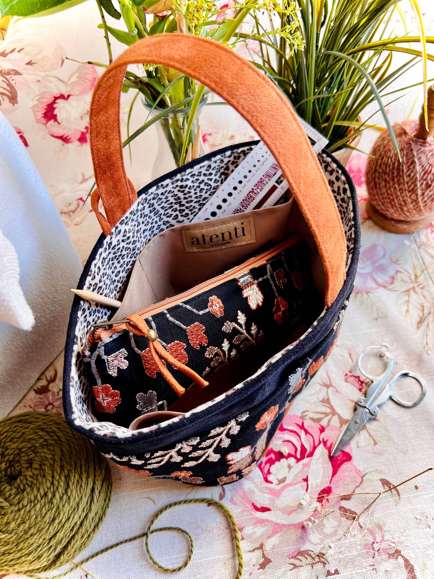 Twinkle Caddy: Knitting and Crochet Organizer Project Bag