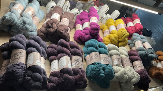 Salty Blond Fibers - Stellina Fingering