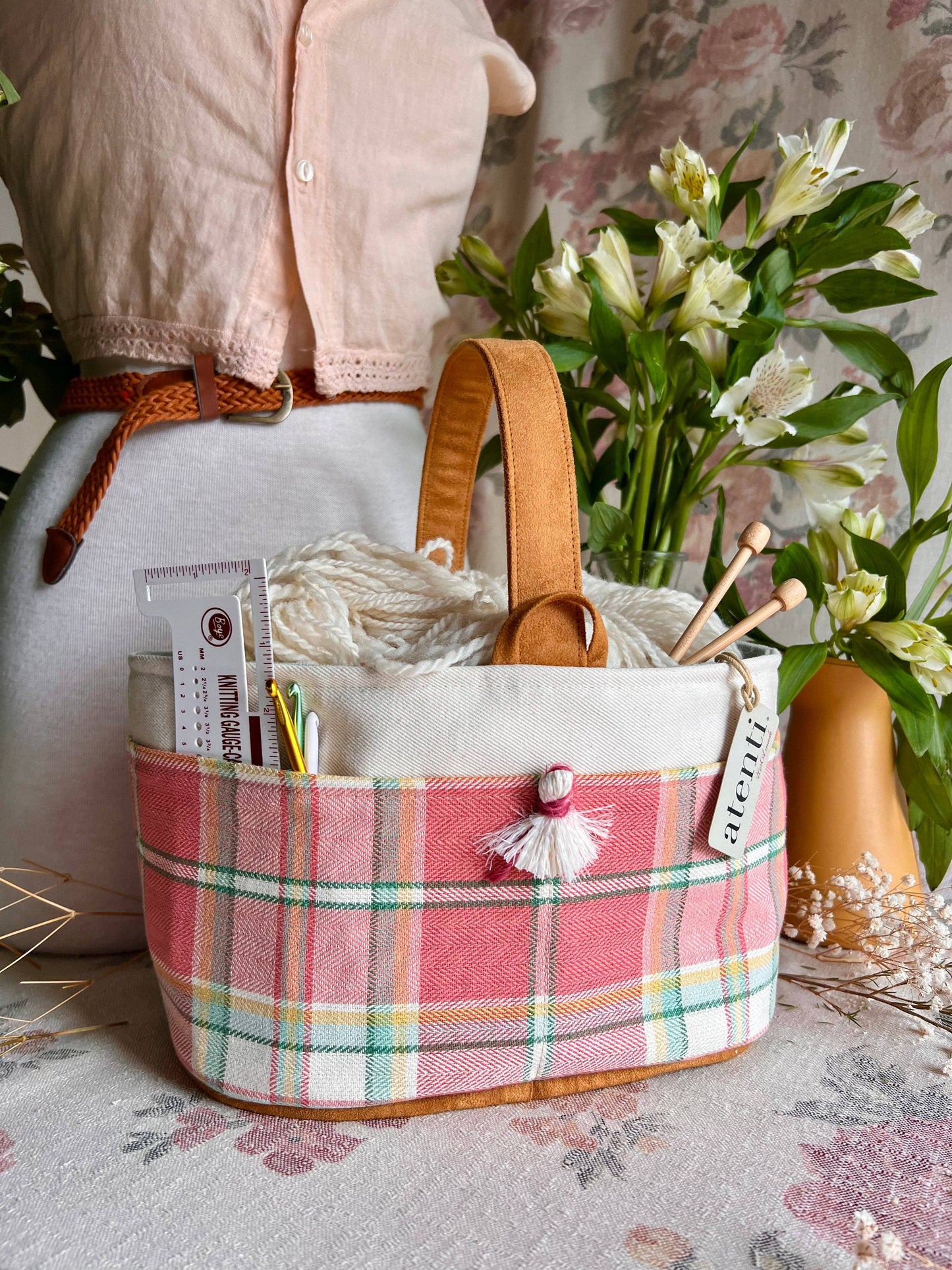 Knitting and Crochet Organizer Project Bag, Bubblegum Caddy